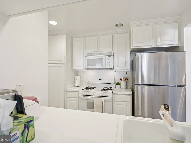 901 N Monroe St #1013 — Photo 9