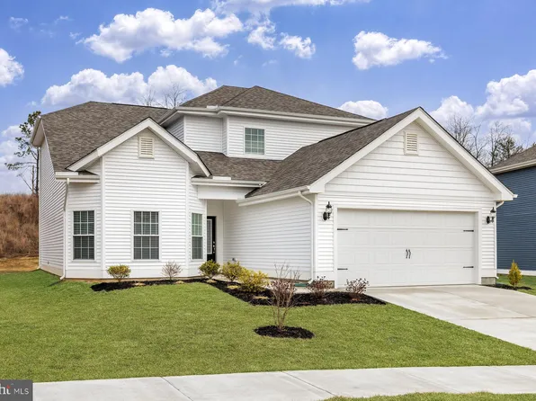 17069 Rollins Rd, Bowling Green, VA 22427