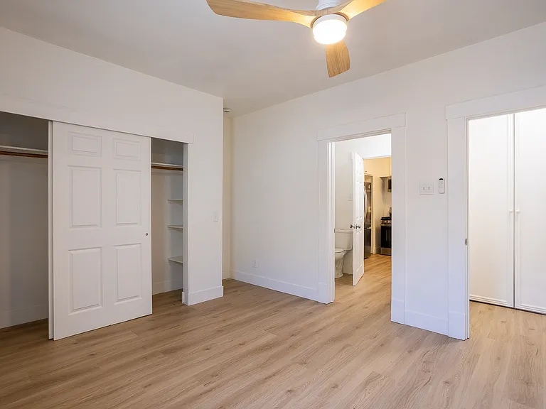 1012 Broadway St — Photo 10