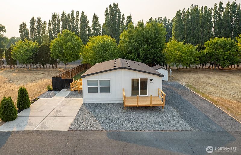 5th image of 2480 Basin Street SW #10
