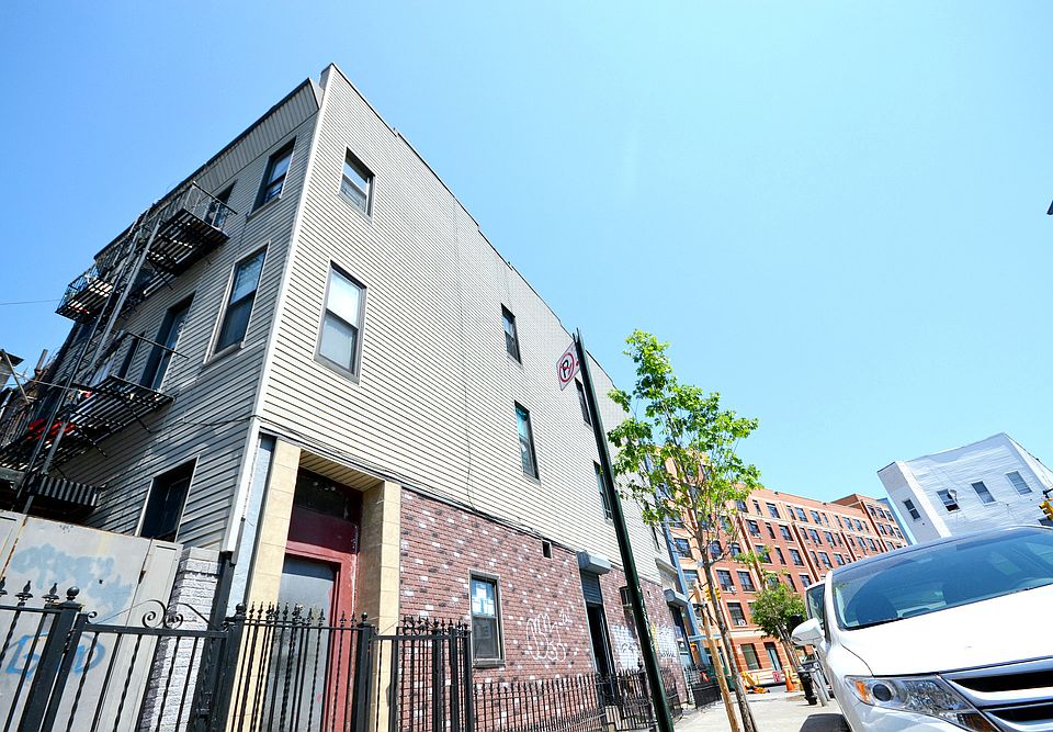 1st image of 590 Bushwick Ave APT 3L