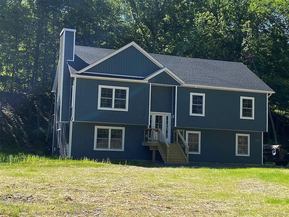 1st image of 20 Neversink Drive