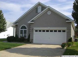 37 Congressional Dr, Jackson, NJ 08527