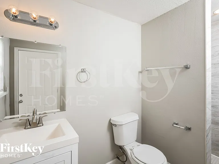 611 Hewett Dr — Photo 11
