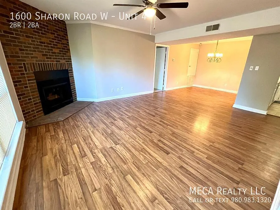 1600 Sharon Road West Unit 4 — Photo 3