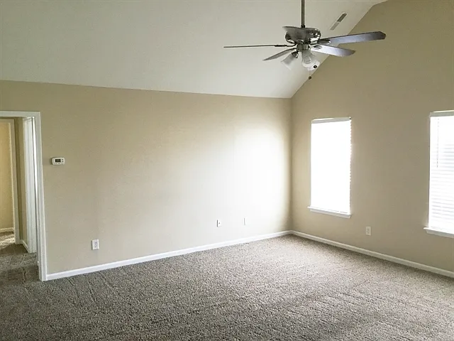 1635 Swan Dr — Photo 11