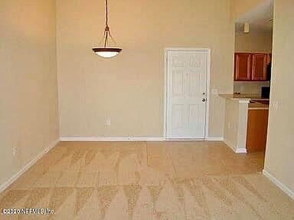 8201 Green Parrot Rd UNIT 307