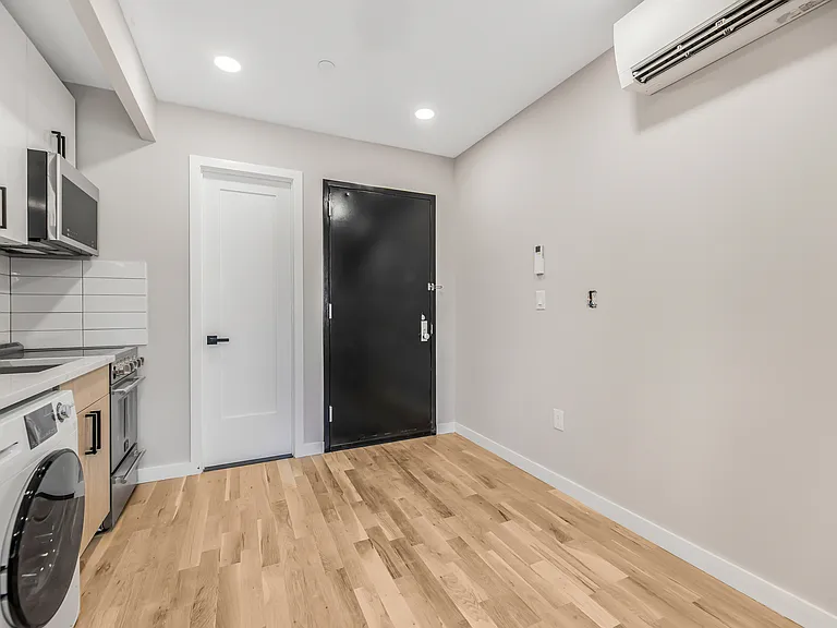 1000 Findlay Ave #Penthouse 2 — Photo 11