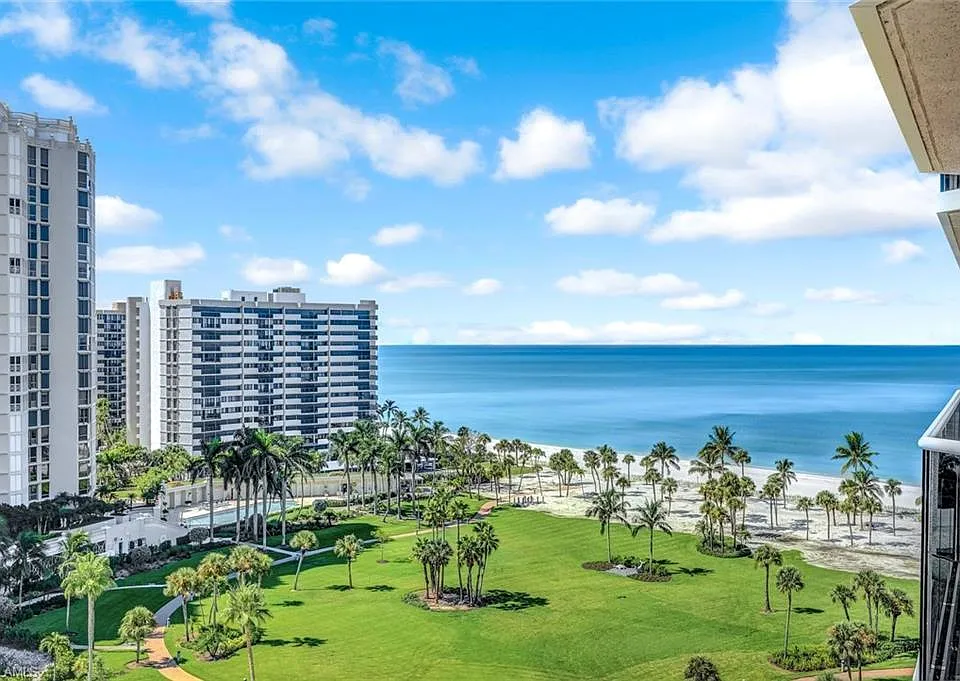 4041 Gulf Shore Blvd N #1108