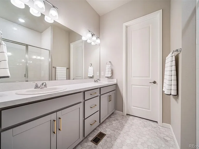 195 Silver Rock Trl — Photo 11