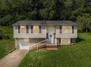 3127 Bradbury Dr, Aliquippa, PA 15001