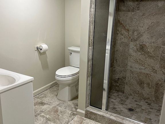 5th image of 24671 Parklawn St #11745955