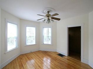 49 Porter Rd #32R, Cambridge, MA 02140