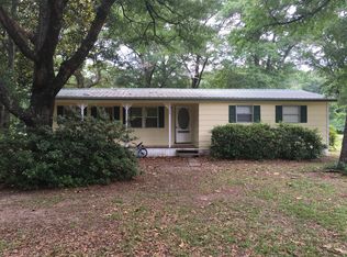 4680 Berry Rd, Holt, FL 32564