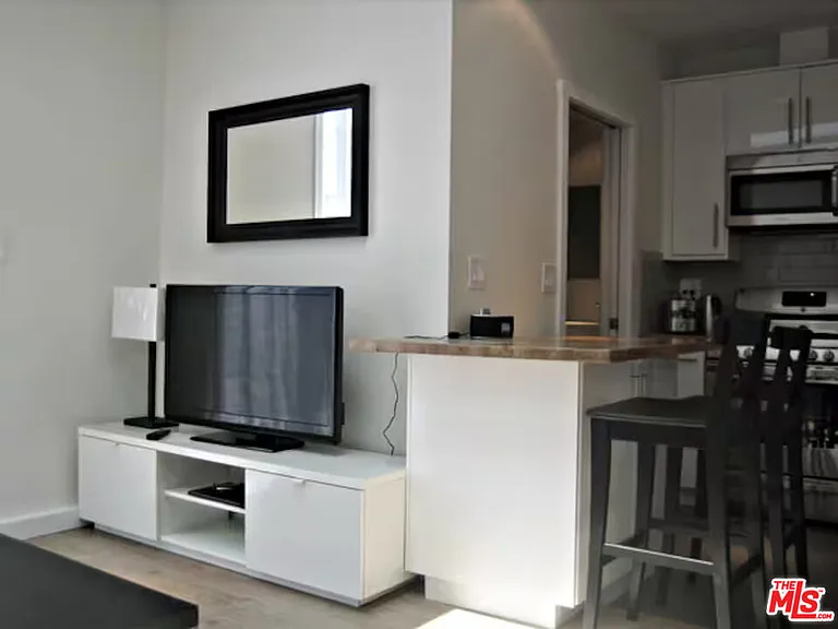 4125 1/4 Huron Ave #1/4 — Photo 7