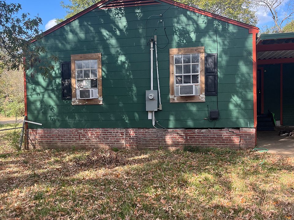 2nd image of 133 Carolyn Ave