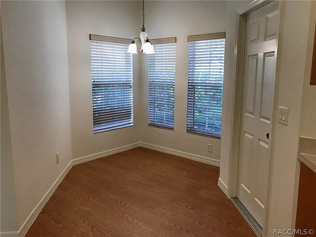 2 bed, 2.5 bath, 1663 sqft, $1,700 — Photo 4