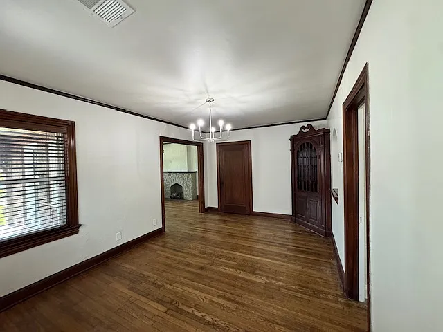 1235 S Columbia Ave — Photo 9