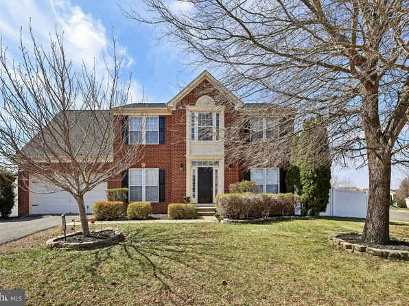 12232 Piney Ln, Remington, VA 22734