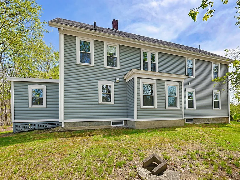 251 Lake St #1 — Photo 1