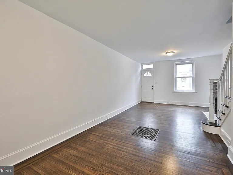 1308 E Oxford St — Photo 7