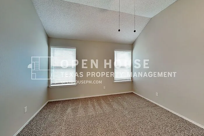 7864 Maiden Ln — Photo 9