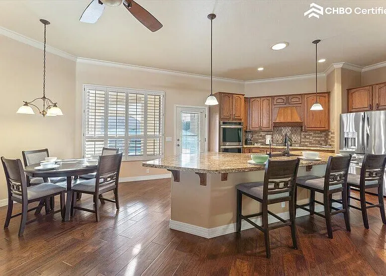 6445 W Fullam St — Photo 19