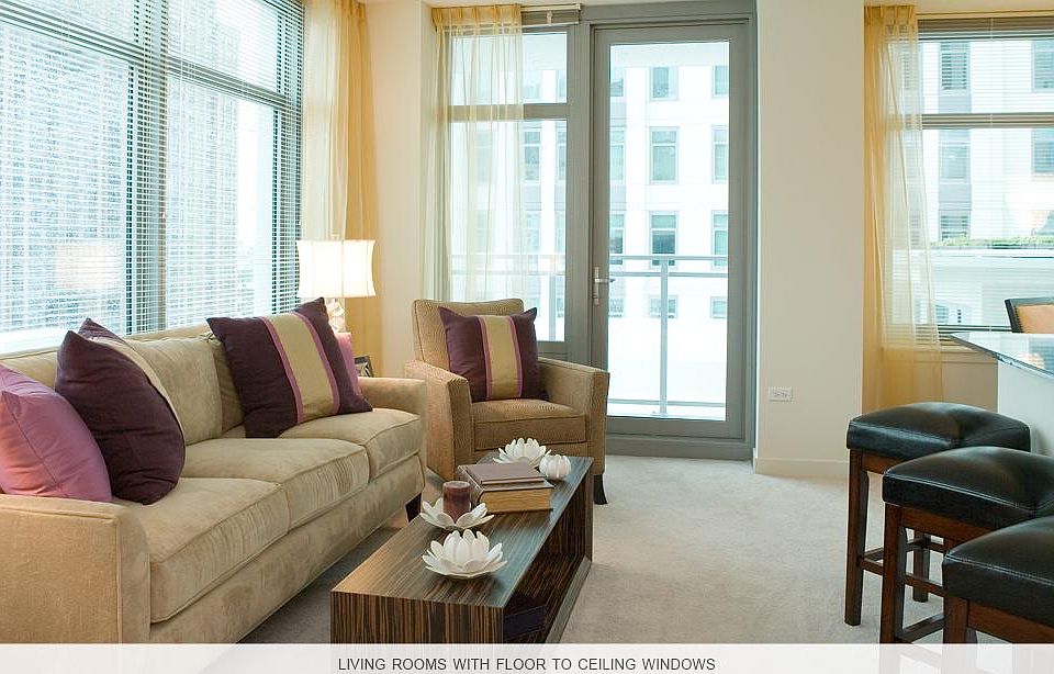 2nd image of 344 N Canal St #806