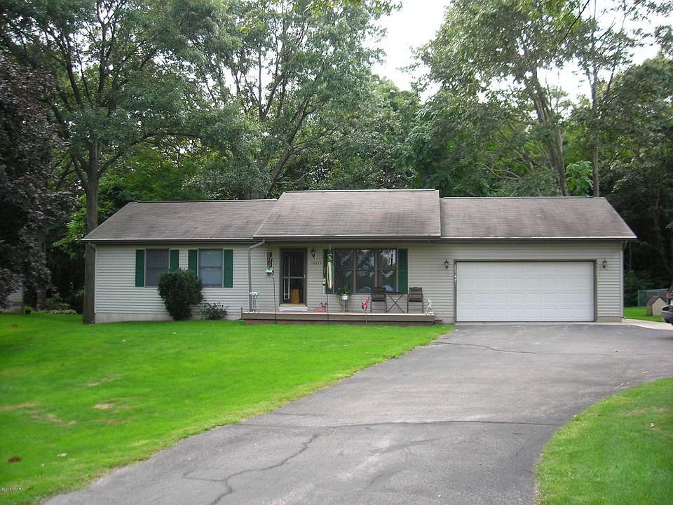 1st image of 15353 161st Ave