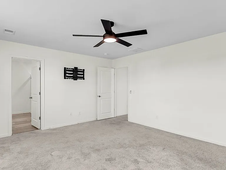 424 Pender Woods Dr — Photo 31