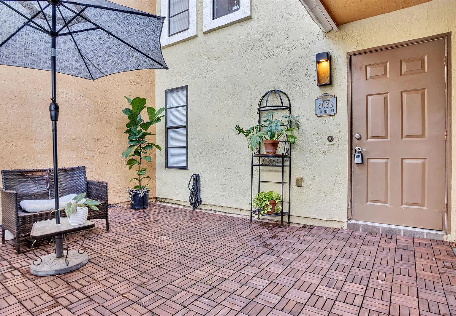 3 bed, 1417 sqft, $3,200 — Photo 3