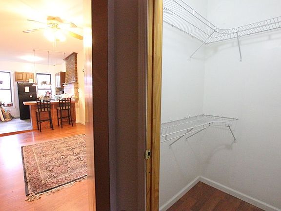 3rd image of 310 14th St APT 3R