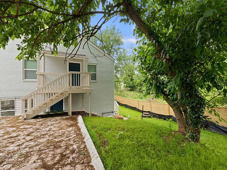 636 Francis Pl NW #A — Photo 27