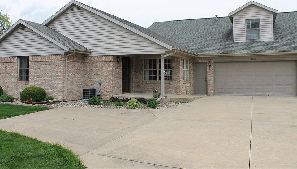 1st image of 202 Eastfield Dr
