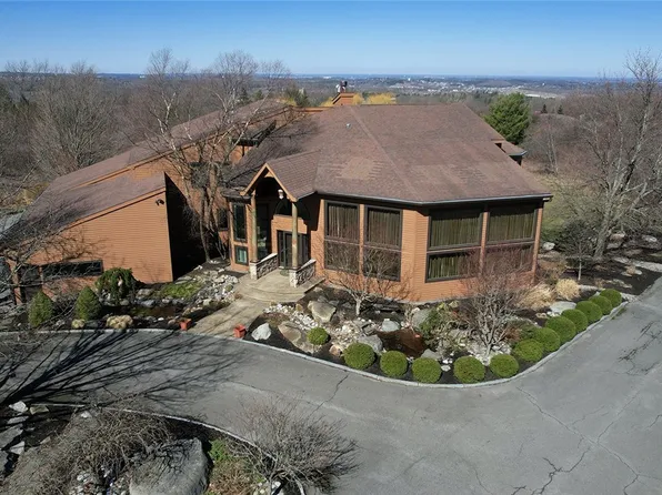 6939 Kassonta Dr, Jamesville, NY 13078