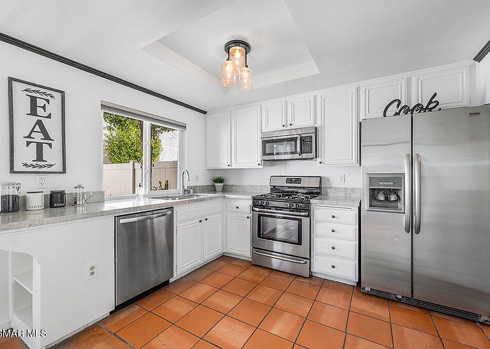 1st image of 217 Green Heath Pl