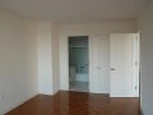 Rented by Classic Marketing- 530 Park1 | media 68