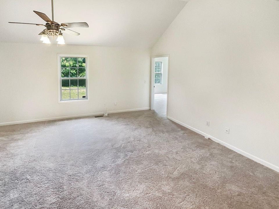 1st image of 256 Autumn Terrace Ln