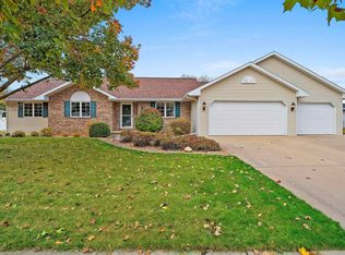1168 Jordan Rd, De Pere, WI 54115