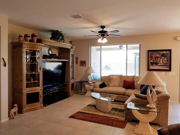 26237 W Matthew Dr — Photo 8
