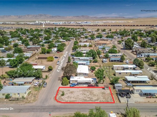 3876 E Shaeffer Ave, Kingman, AZ 86409
