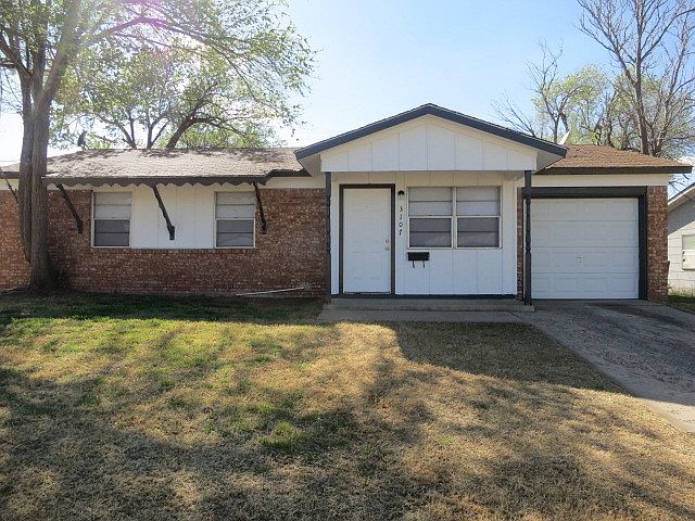 1st image of 3107 Oak Dr