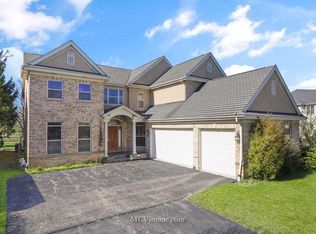 64 Holabird Loop, Highwood, IL 60040