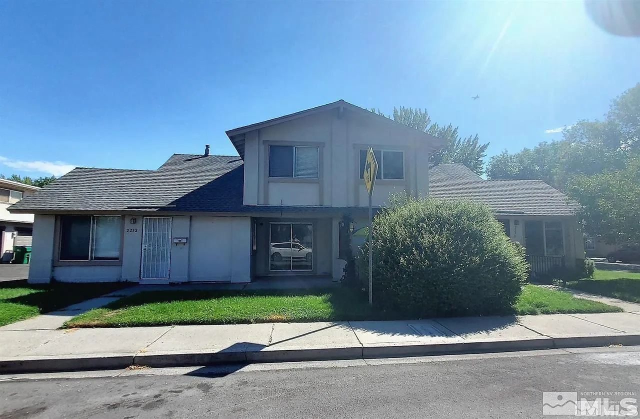 2272 Oppio St photo 1