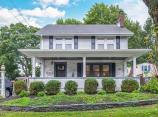 16 Orchard St, Mendham, NJ 07945