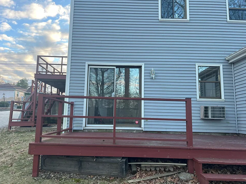 1567 Douglas Ave #3