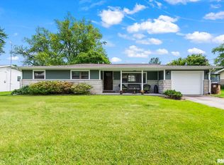 1100 Madison St, Pawnee, IL 62558