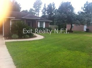 2131 Hollyhill Rd, Pensacola, FL 32526