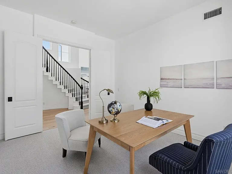 855 Stratford Knl — Photo 17