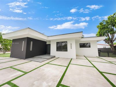 900 N Royal Poinciana Blvd, Miami Springs, FL, 33166